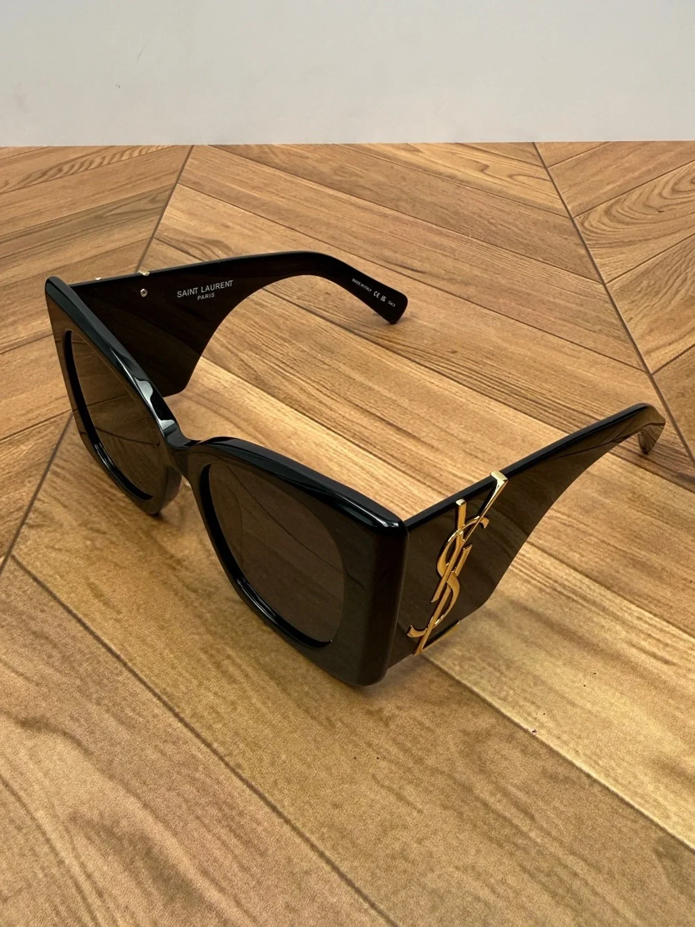 Saint Laurent Black Slim Cat-Eye Sunglasses